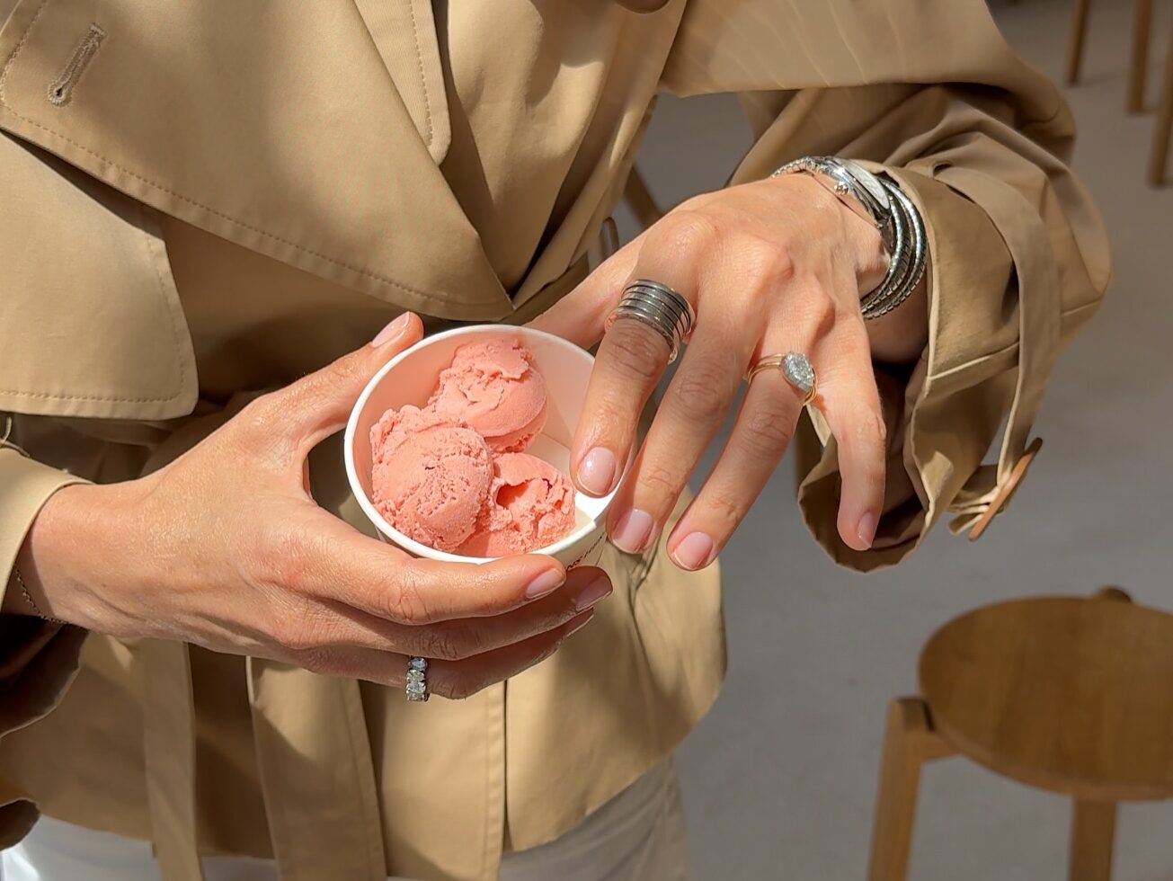 Sorbet nails: Η νέα τάση στο μανικιούρ που σερβίρεται… παγωμένη