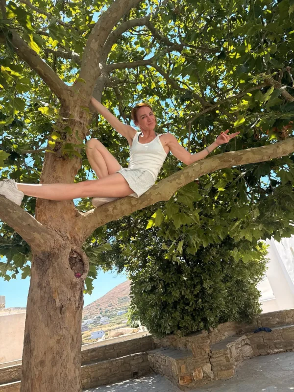 https://www.instagram.com/stefaniagoulioti/