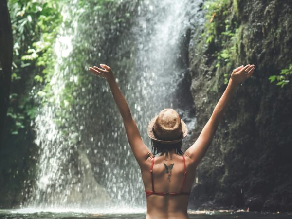 Η νέα ταξιδιωτική τάση «Coolcation» αλλάζει το καλοκαίρι – Ξέχνα τους 40 βαθμούς