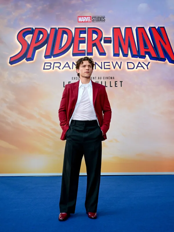 https://www.instagram.com/tomholland2013/?hl=el