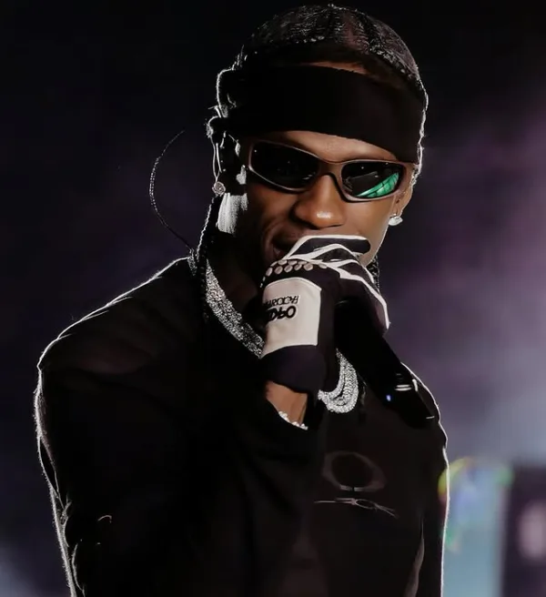 https://www.instagram.com/travisscott/