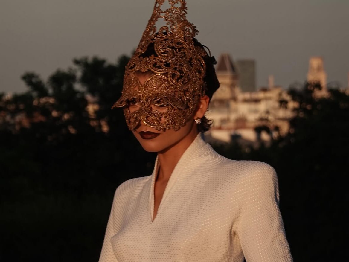 Zendaya: Η «μυθική» εμφάνιση με vintage Givenchy στην πρεμιέρα του «The Odyssey» στο Παρίσι