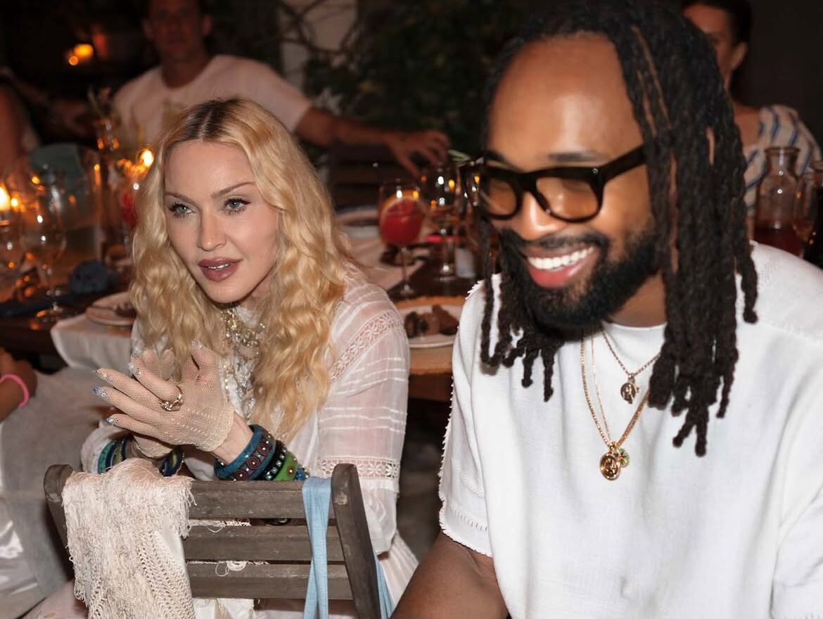 Akeem Morris: Ο σύντροφος της Madonna λέει «Sa agapo» στην Ελλάδα