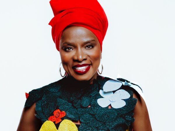 Η Angélique Kidjo έγινε η πρώτη Αφρικανή που απέκτησε αστέρι στο Hollywood Walk of Fame