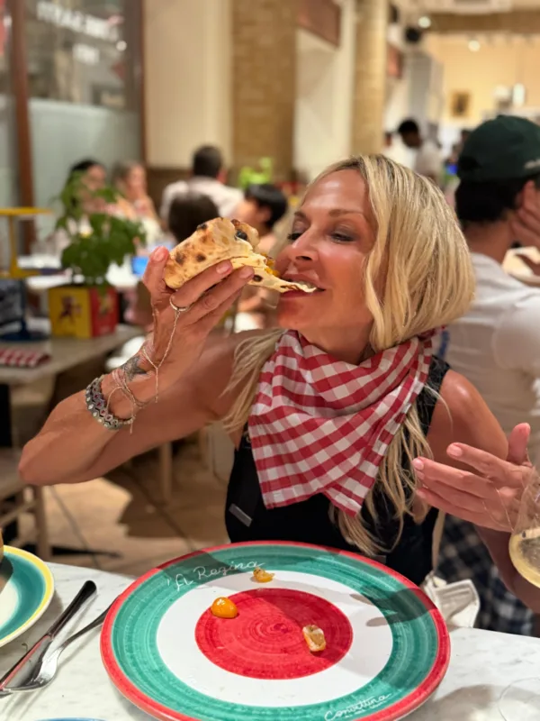 https://www.instagram.com/annavissiofficial/