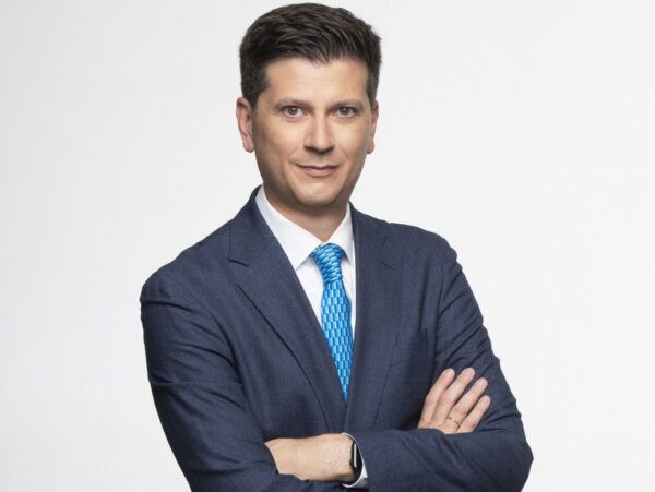 Ο Απόστολος Μαγγηριάδης επιστρέφει στον ΣΚΑΪ