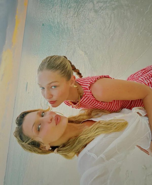 bella_gigi_hadid