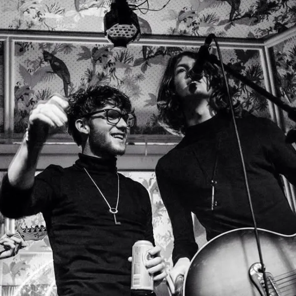 https://www.instagram.com/BlossomsBand/