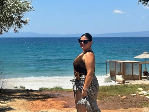 Δανάη Μπάρκα: Η φωτογραφία που έκανε πολλούς να μιλούν ξανά για εγκυμοσύνη