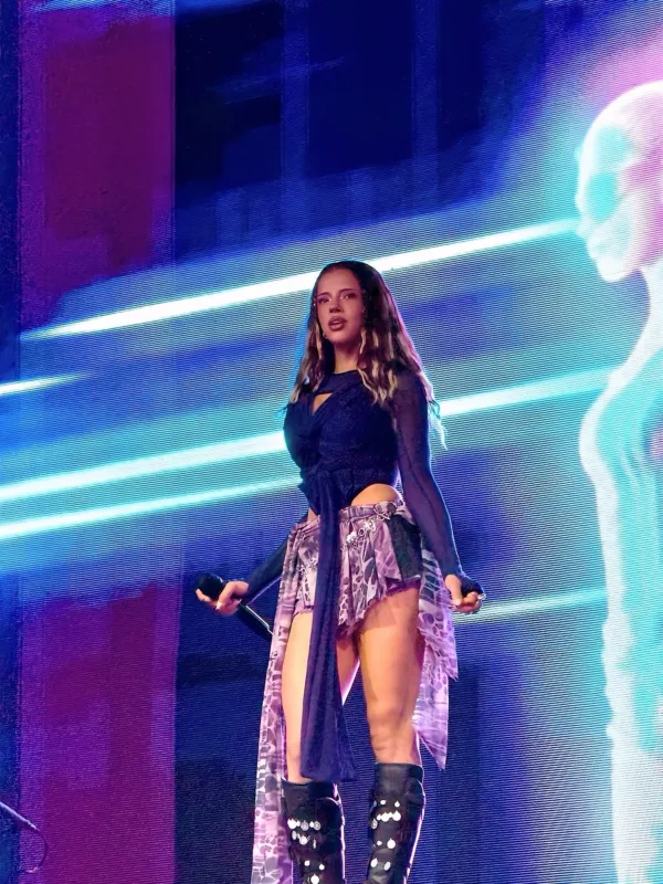 https://www.instagram.com/darnadude/