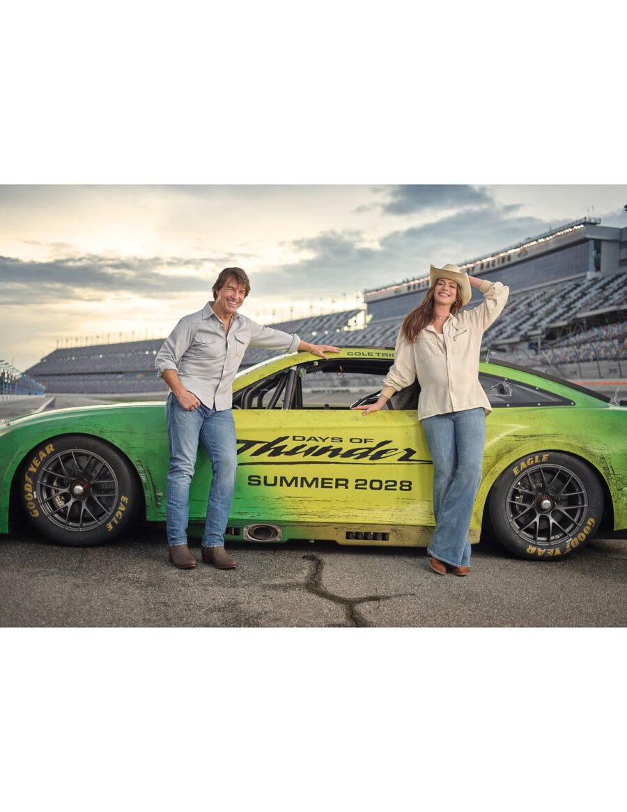 Η Anne Hathaway και ο Tom Cruise πρωταγωνιστούν στο sequel του «Days of Thunder»