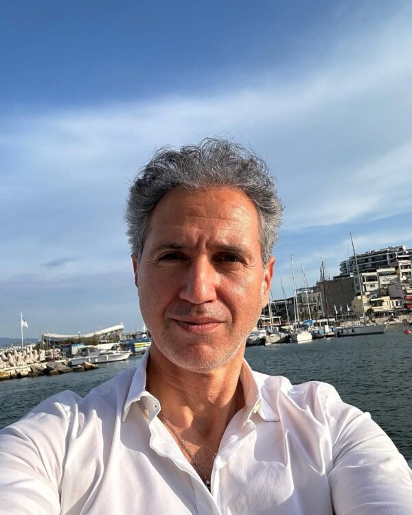 https://www.instagram.com/dimitris_kokotas/