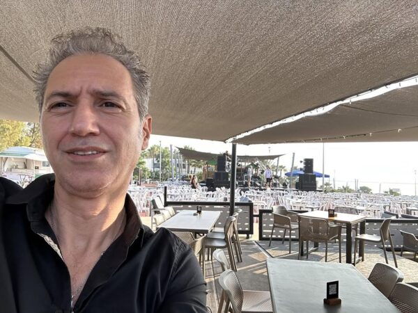 https://www.instagram.com/dimitris_kokotas/