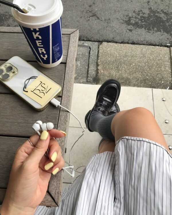 https://www.instagram.com/sudio/