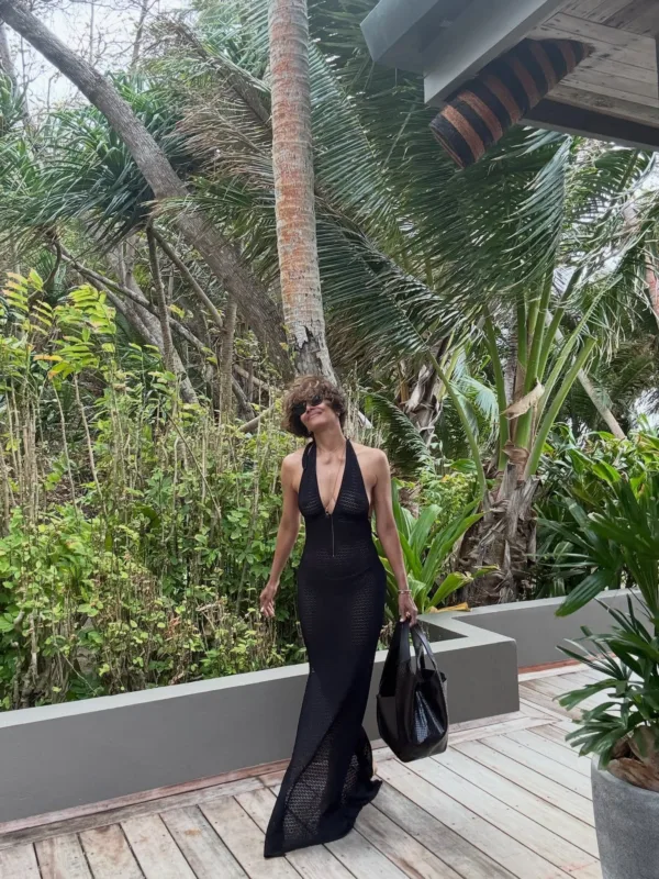 https://www.instagram.com/halleberry/