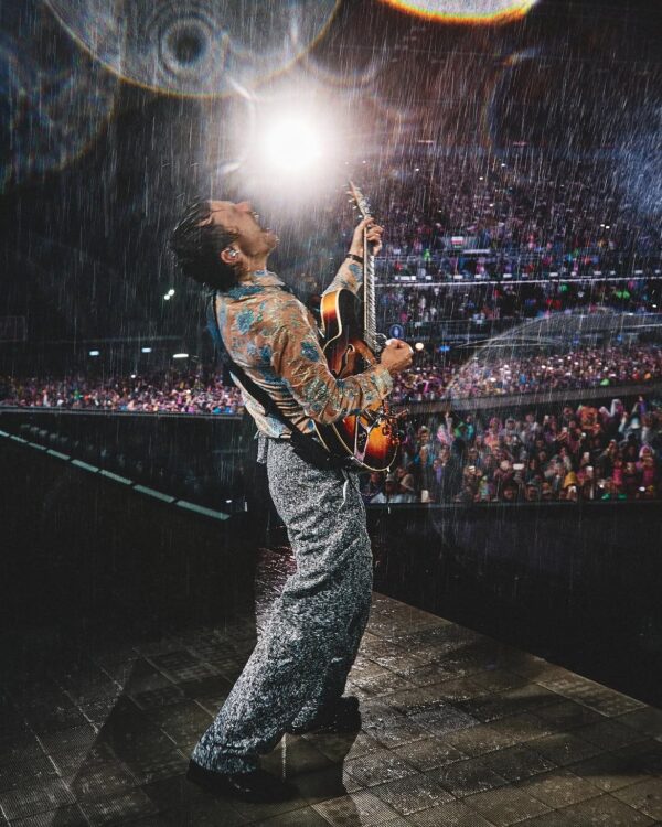 https://www.instagram.com/harrystyles/