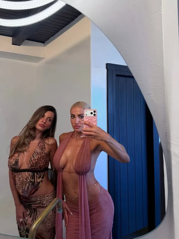 https://www.instagram.com/j.touni/?