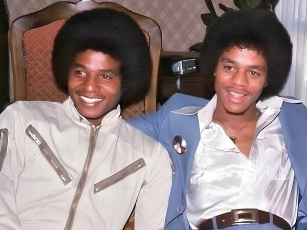 https://www.instagram.com/thejacksons/