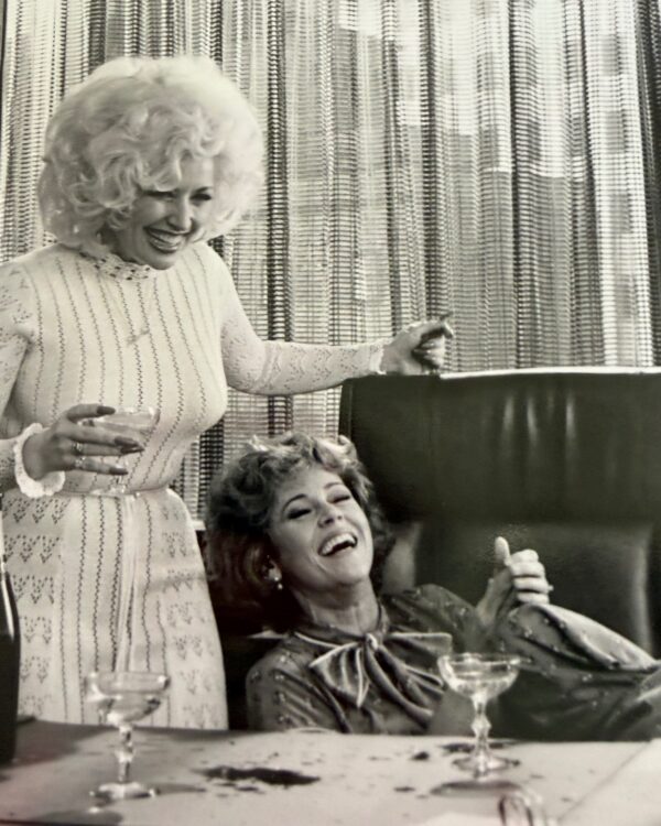 https://www.instagram.com/janefonda/