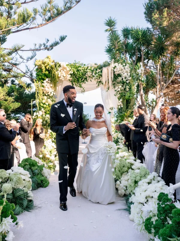 https://www.instagram.com/vogueweddings/