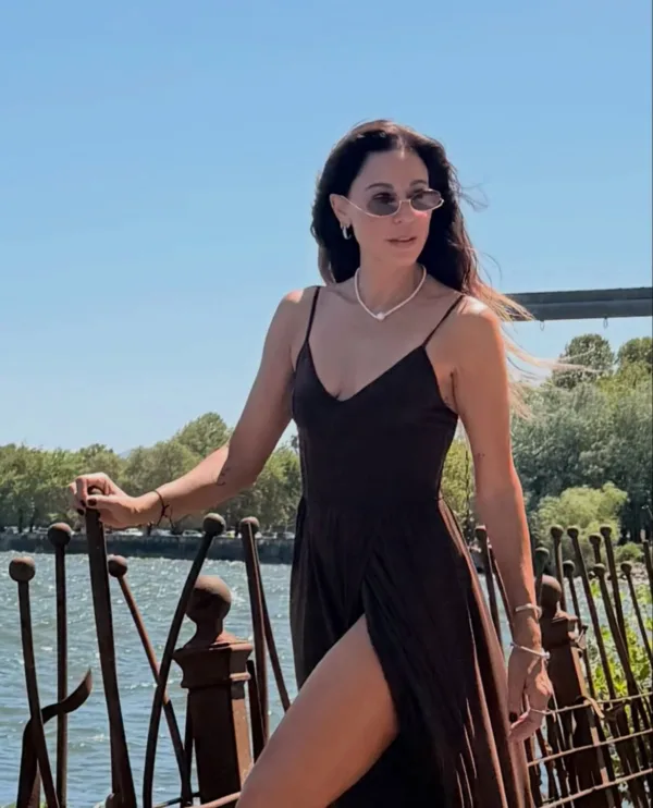 https://www.instagram.com/katerina_papoutsaki/