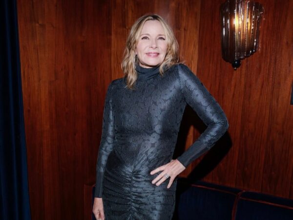 Η Kim Cattrall έγινε 70 και παραμένει πιο «Samantha» από ποτέ