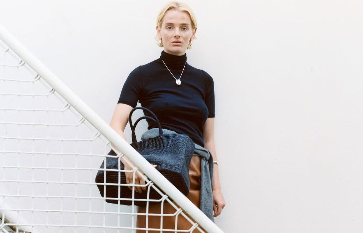 Αυτό είναι το styling hack των it-girls για να δείχνει κάθε look πιο ακριβό