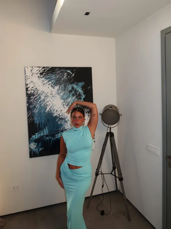 https://www.instagram.com/kmetaxa/