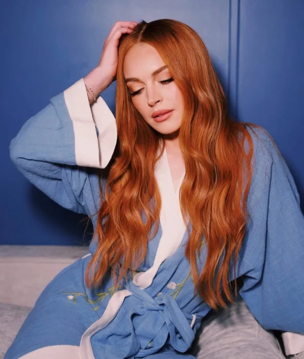 https://www.instagram.com/lindsaylohan/