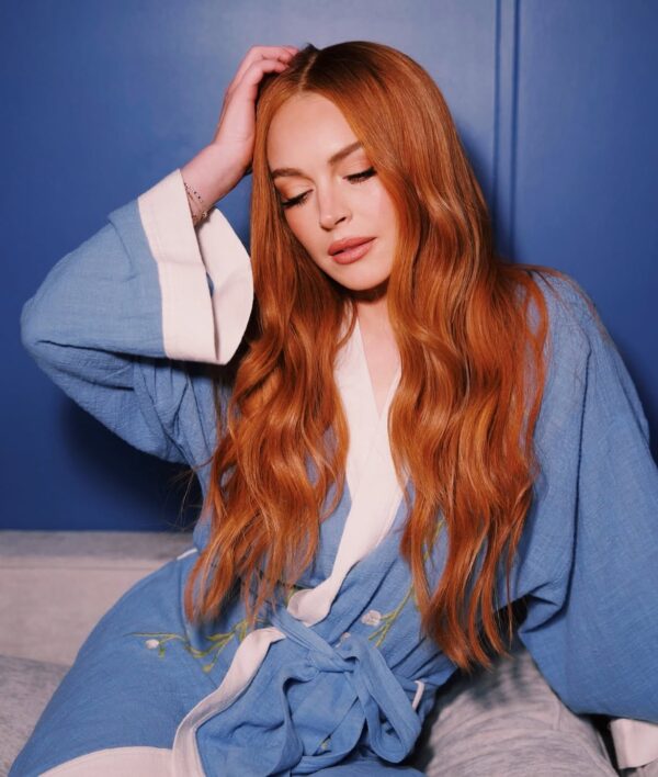 https://www.instagram.com/lindsaylohan/