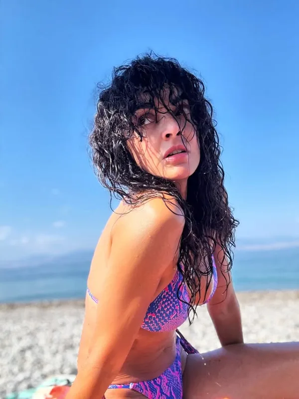 https://www.instagram.com/mariasolomou_official/