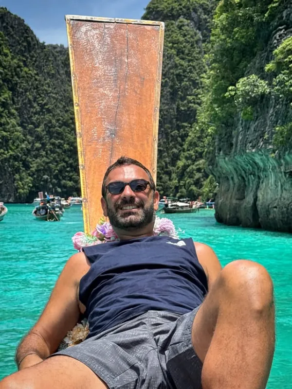 https://www.instagram.com/michalis_marinos_official/