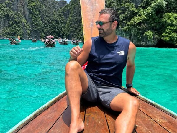 Μιχάλης Μαρίνος: Το εξωτικό ταξίδι στα Phi Phi Islands και οι εντυπωσιακές φωτογραφίες