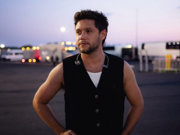 Niall Horan: Το συγκινητικό αφιέρωμα στον Liam Payne στη σκηνή – Δες το βίντεο