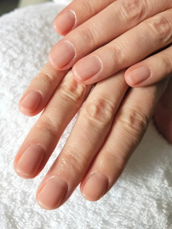 https://www.instagram.com/chuenails/