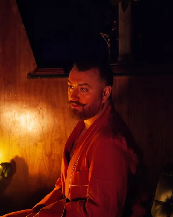 https://www.instagram.com/samsmith/