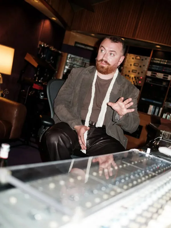 https://www.instagram.com/samsmith/