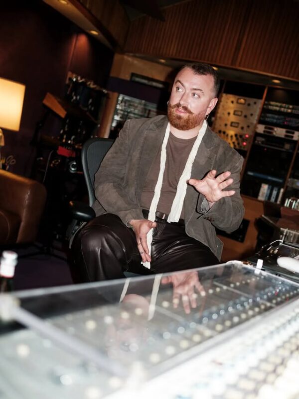 https://www.instagram.com/samsmith/