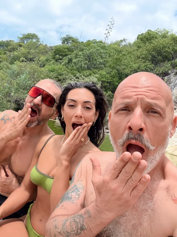 https://www.instagram.com/eugeniasamara/