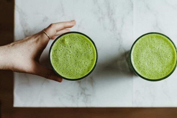 Το detox smoothie που θα γίνει η νέα σου πρωινή συνήθεια μετά τις διακοπές