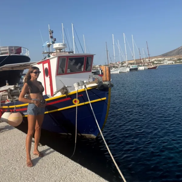 https://www.instagram.com/stam_tsimtsili/