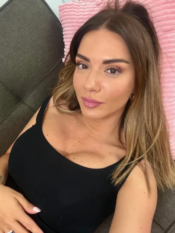 https://www.instagram.com/vasolaskaraki/
