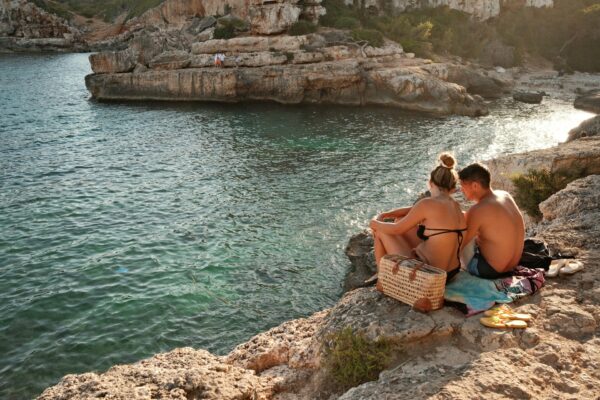 6 ζώδια που μπορούν να ξενερώσουν με μία μόνο φράση