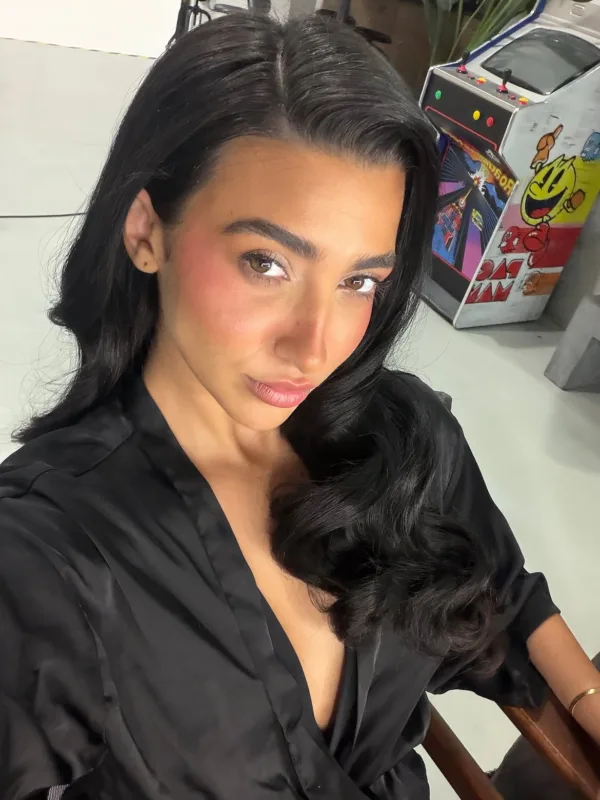 https://www.instagram.com/imanastasia_official/