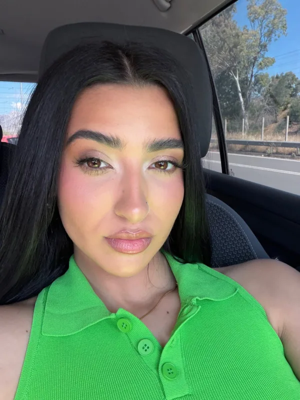 https://www.instagram.com/imanastasia_official/