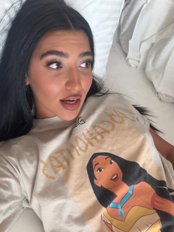 https://www.instagram.com/imanastasia_official/