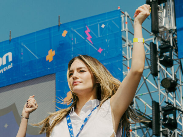 ΗΘΕ 2026: Η Athina Manoukian έφερε το δικό της vibe στη σκηνή