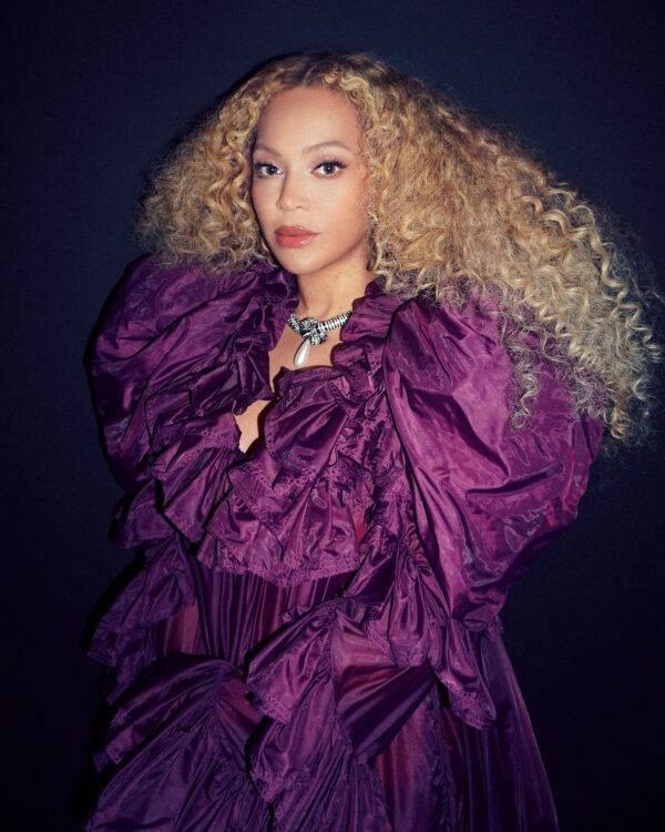 https://www.instagram.com/beyonce/