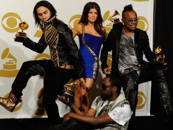 «Pump it»: Πώς το hit των των Black Eyed Peas συνεχίζει να γράφει ιστορία 20 χρόνια μετά