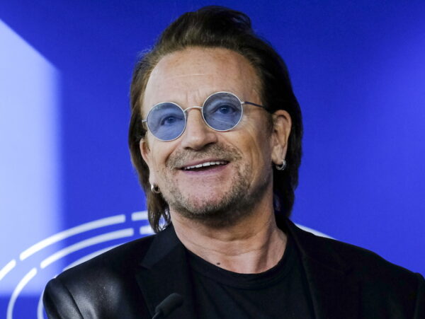 U2: Πώς συνδέεται το νέο άλμπουμ τους, «Carnaval de Luz» με τη Rosalía